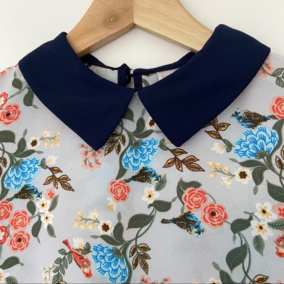 TWIK BY SIMONS BLUE/FLORAL SHORT SLEEVED BLOUSE/TOP WITH PETER PAN COLLA… - Picture 3 of 9